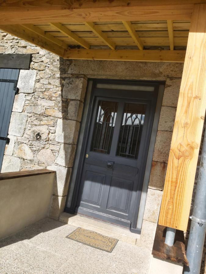 Beautiful 2 Bed Cottage With Swimming Pool Pageas Exterior foto