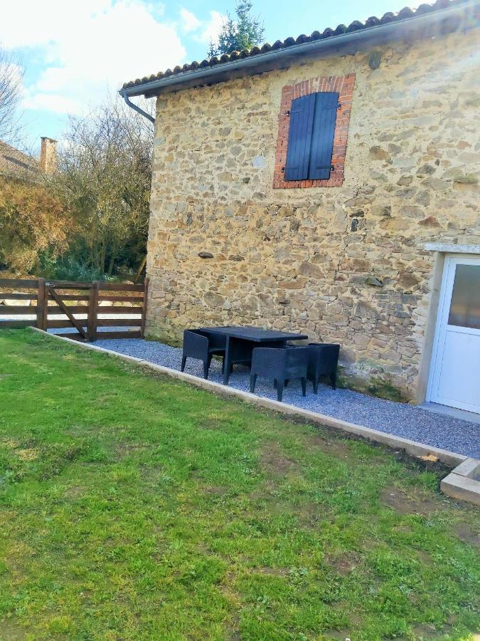 Beautiful 2 Bed Cottage With Swimming Pool Pageas Exterior foto