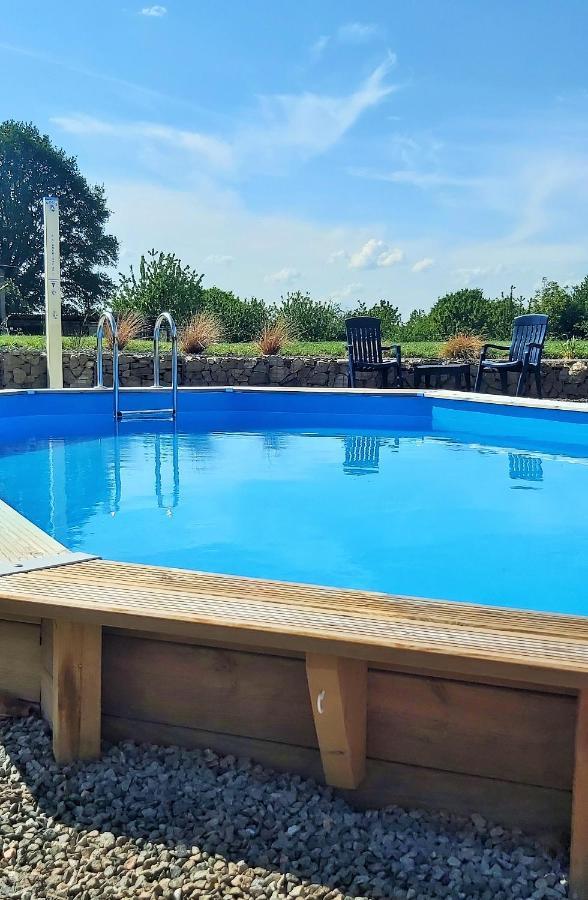 Beautiful 2 Bed Cottage With Swimming Pool Pageas Exterior foto
